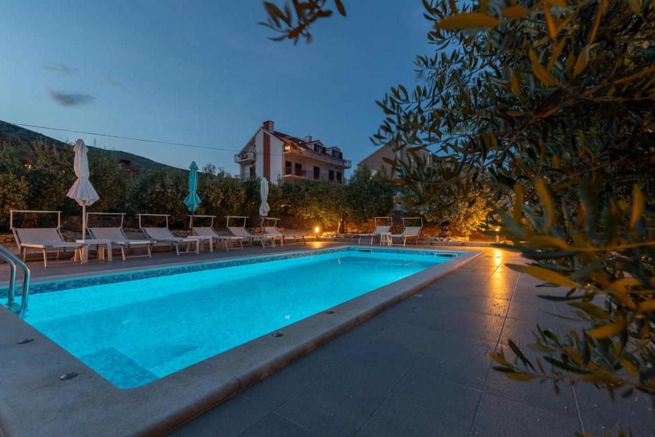 Apartmani Ville Vengo Trogir Exterior foto