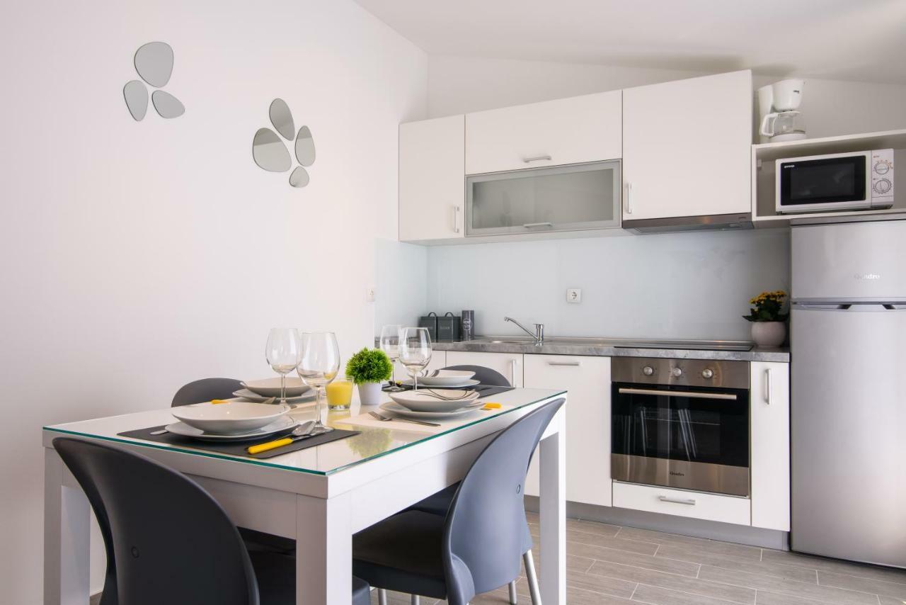 Apartmani Ville Vengo Trogir Exterior foto